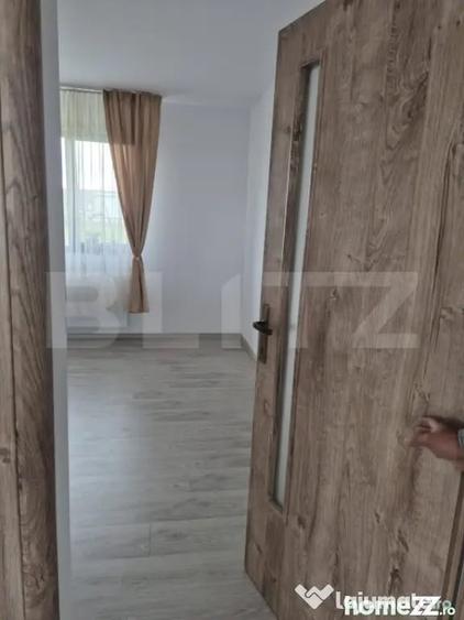 Casă cu 4 camere cu Teren 1399 Mp în Ernei