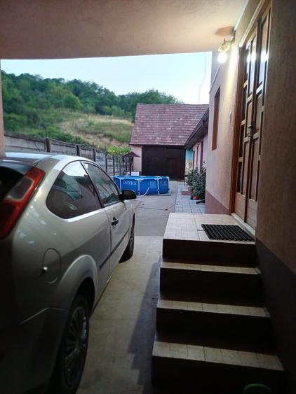 Casă cu 4 camere decomandat cu Teren 801 Mp în Pianu