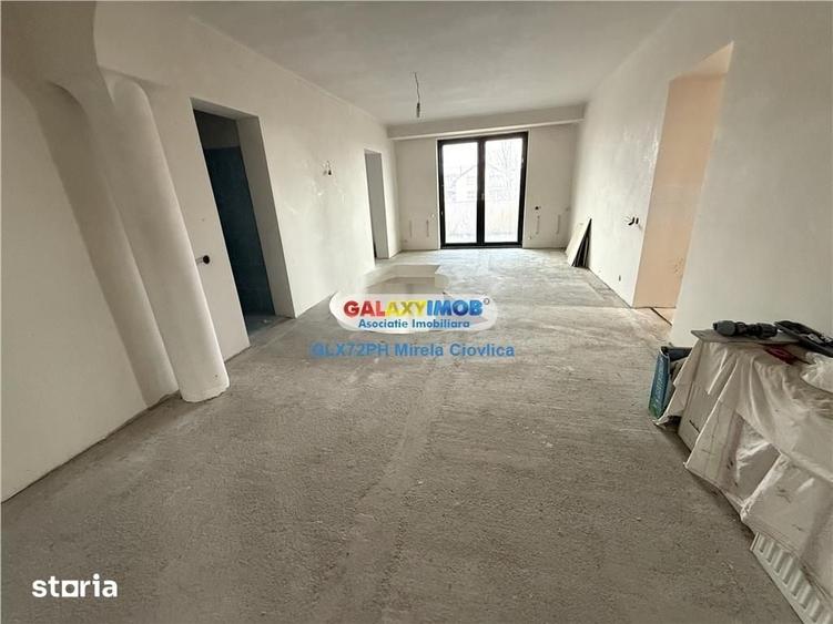 Casă cu 6 camere cu Teren 1000 Mp în Păulești