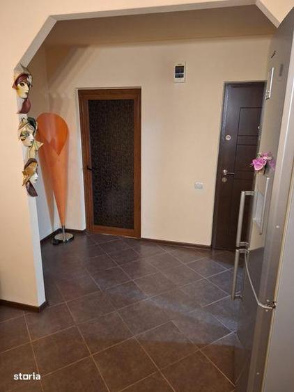 IANCA-De vanzare apartament cu 3 camere,foarte spatios,80 mp,etaj 1 - 5