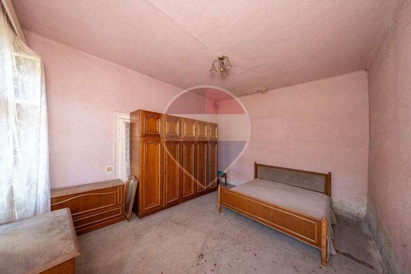 Casa cu potențial rar în Săcele: 2 corpuri și teren de 1.048 mp - 28