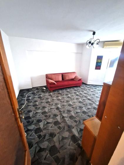 Apartament cu 2 camere decomandat în Crângași