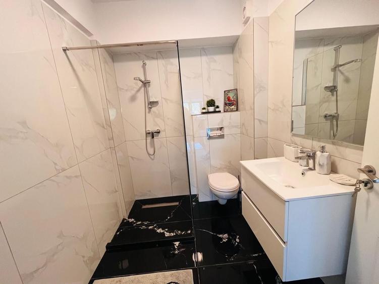 Apartament cu 2 camere semidecomandat, mobilat în Cârcea