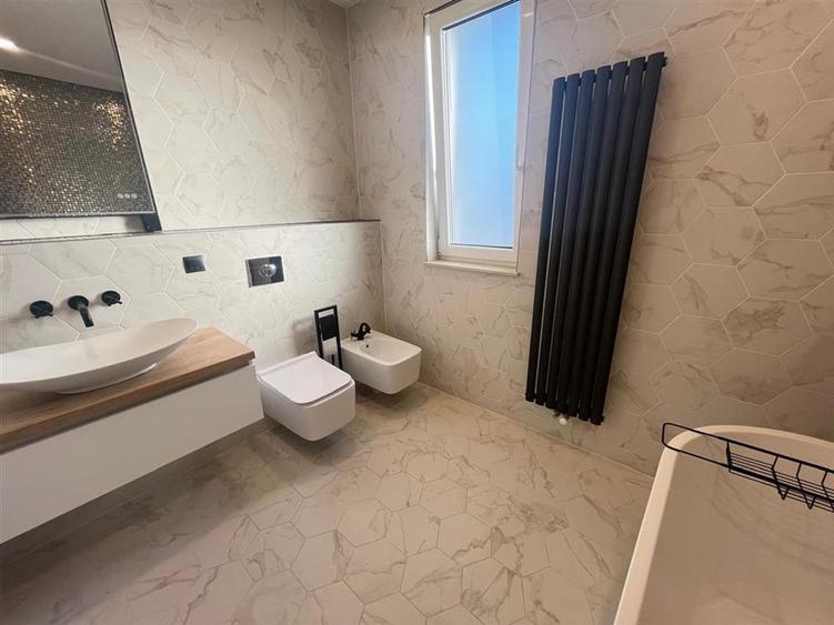 Apartament cu 3 camere decomandat, mobilat în Arhitecților - Calea Cisnădiei