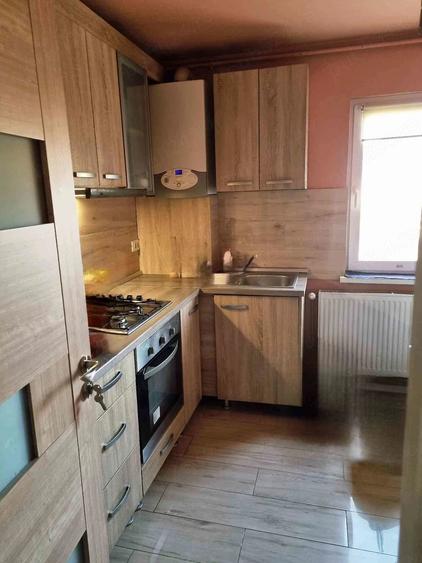 Apartament cu 2 camere semidecomandat în Județean