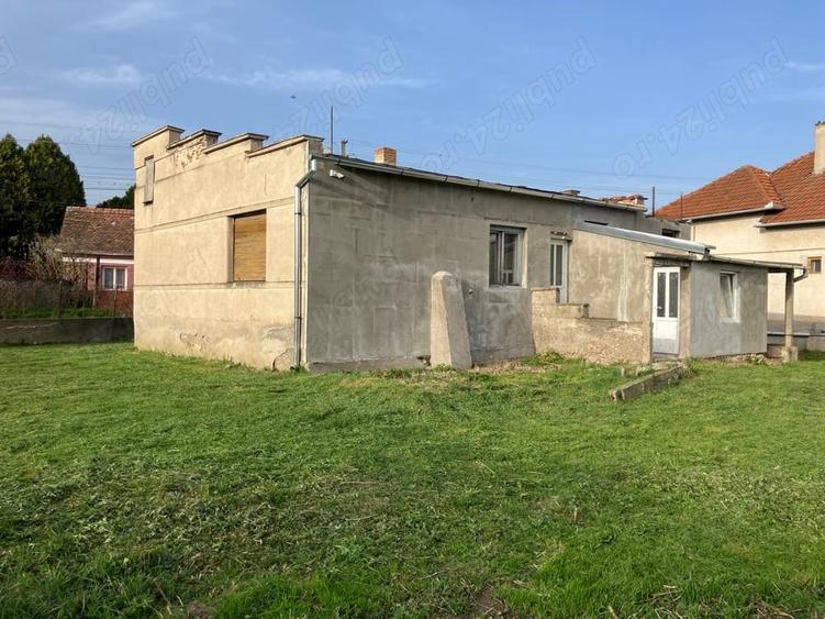 Casă cu 4 camere cu Teren 2054 Mp în Geoagiu
