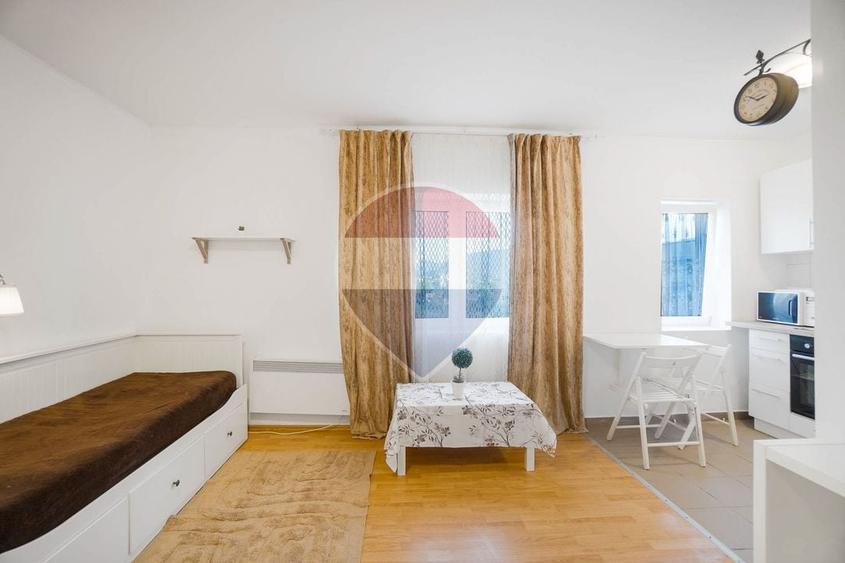 Garsonieră decomandată în Bartolomeu