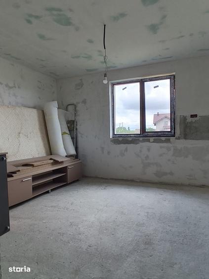 Casă cu 4 camere cu Teren 508 Mp în Ulmi