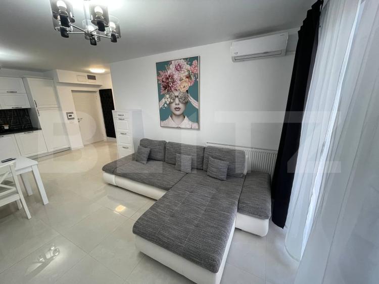 Apartament cu 2 camere semidecomandat, mobilat în Iosia
