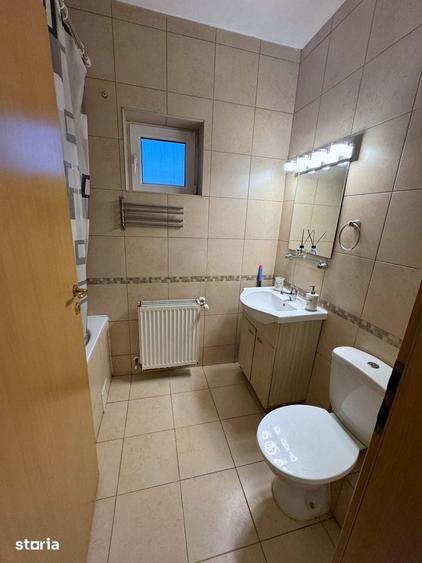 Apartament cu 2 camere decomandat în Titan