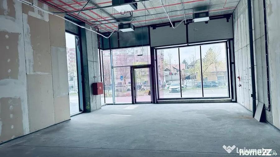 Spațiu comercial, de 103 mp, în Sebastian