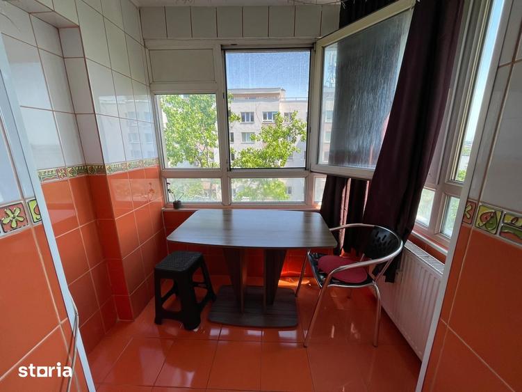 Apartament cu 2 camere decomandat, mobilat în Titan
