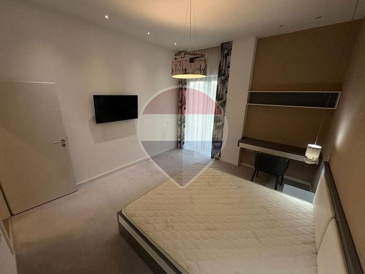 Apartament cu 3 camere decomandat, mobilat în Nord