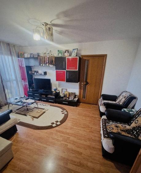 Apartament cu 2 camere semidecomandat în Drumul Taberei