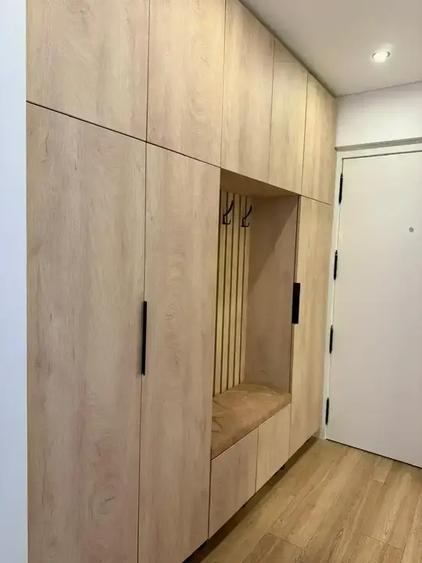 Penthouse cu 3 camere decomandat, mobilat în Berceni