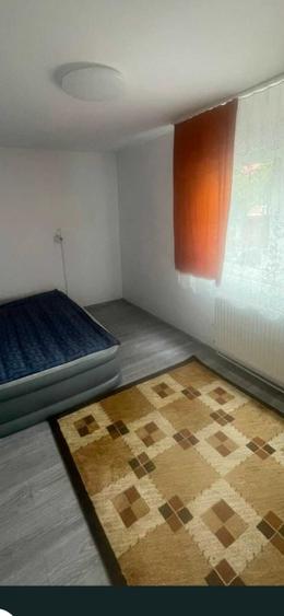 Apartament cu 2 camere semidecomandat în Astra