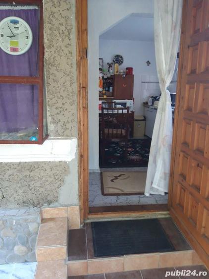 Casă cu 2 camere cu Teren 1000 Mp în Podenii Noi