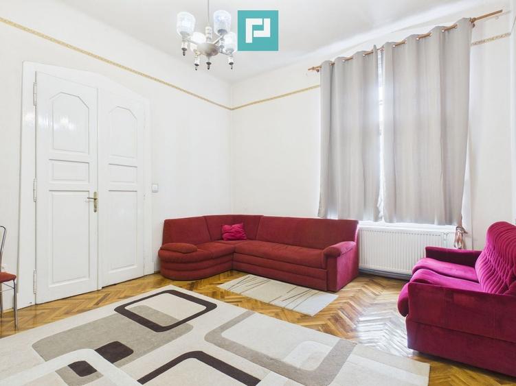 Apartament cu 3 camere semidecomandat în Boul Roșu