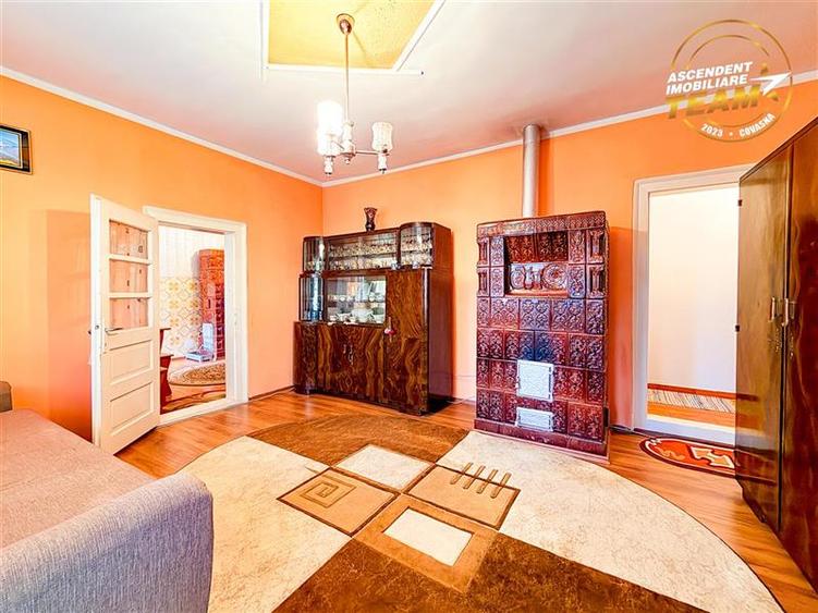 Casă individuală cu 2 camere cu Teren 1169 Mp în Zagon