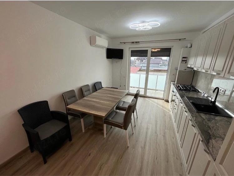 Apartament cu 2 camere decomandat în Exterior Vest