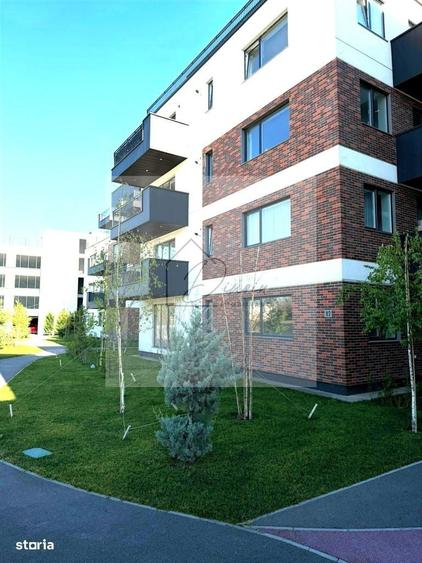 Apartament cu 3 camere decomandat în Tunari