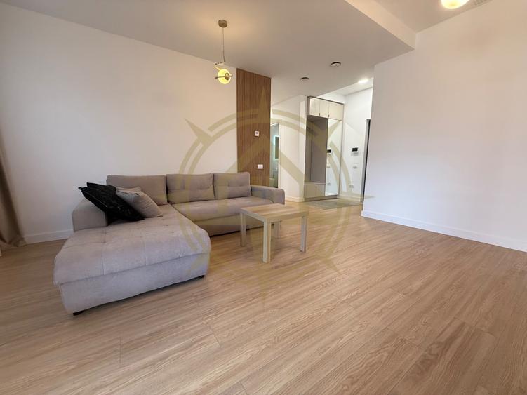 Apartament cu 3 camere semidecomandat, mobilat în Dămăroaia