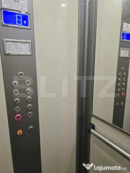 Apartament cu 3 camere decomandat în Micro 4