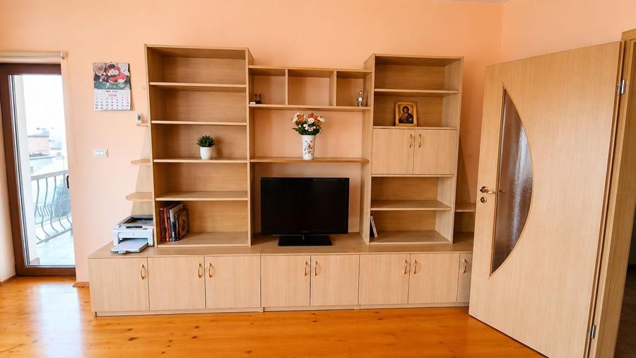 Apartament cu 3 camere decomandat, mobilat în Braytim