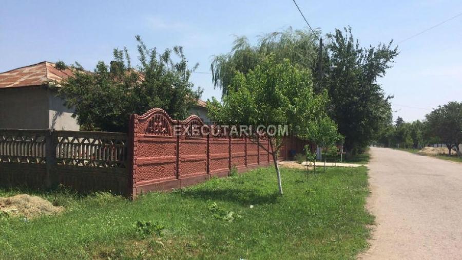 Casă individuală cu 2 camere în Perișoru