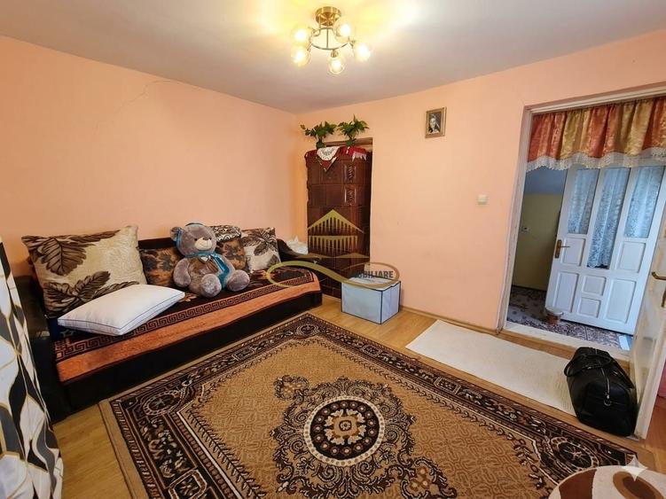 Casă individuală cu 3 camere cu Canalizare în Crihan