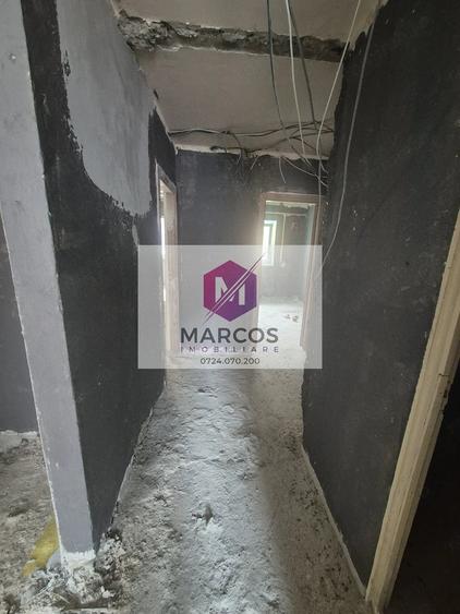 Apartament cu 3 camere decomandat în Cuptoare (Reșița)