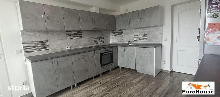 Apartament cu 4 camere decomandat în Ampoi 2