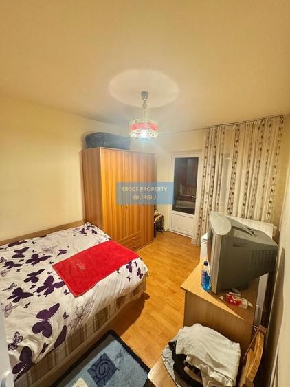 Apartament cu 3 camere decomandat în Vest