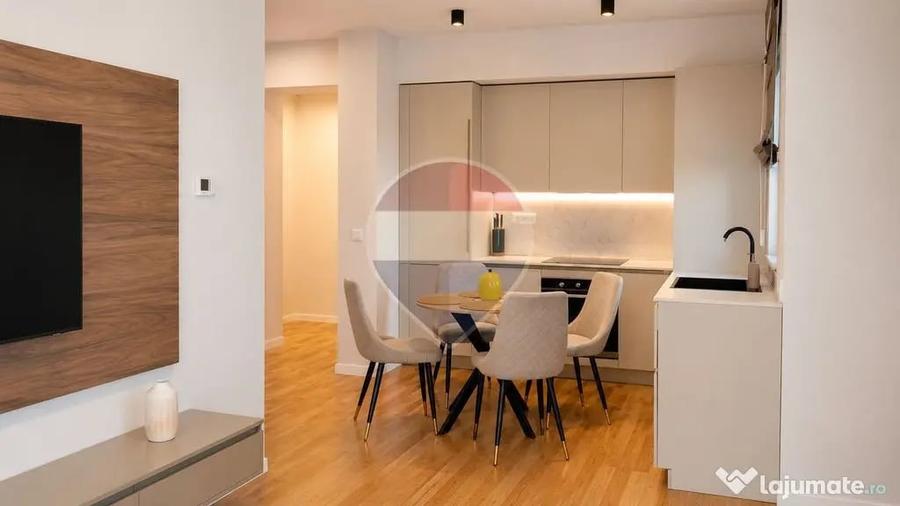 Apartament cu 2 camere decomandat în Central