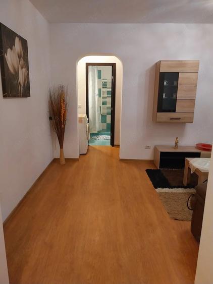 Apartament cu 2 camere semidecomandat în Gară