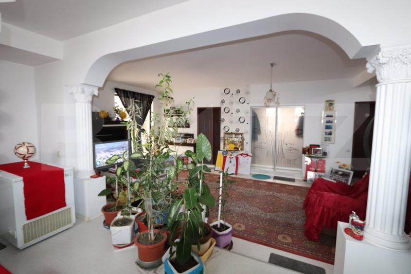 Casă individuală cu 4 camere cu Garaj în Răcari