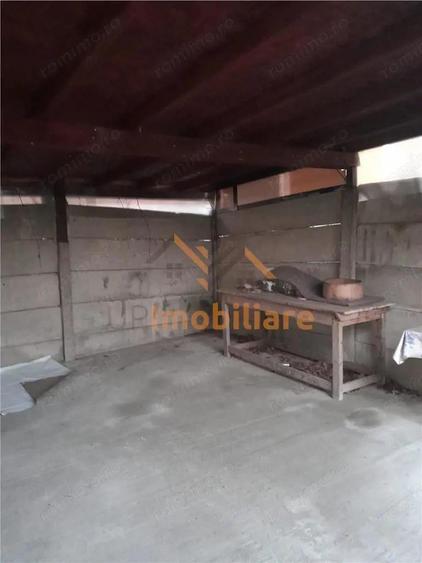 Casă cu 4 camere cu Teren 5526 Mp în Cheșa