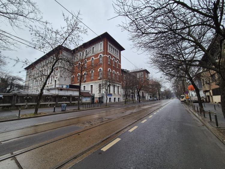 Spațiu comercial, de 97.480003356934 mp, în Pache Protopopescu