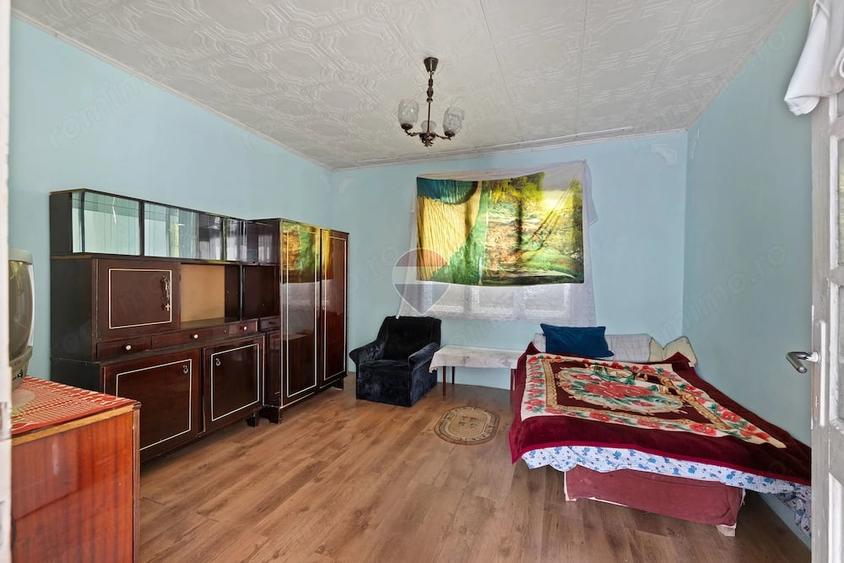 Casă cu 3 camere cu Teren 1480 Mp în Gai