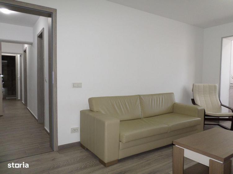 Apartament cu 3 camere decomandat în 9 Mai