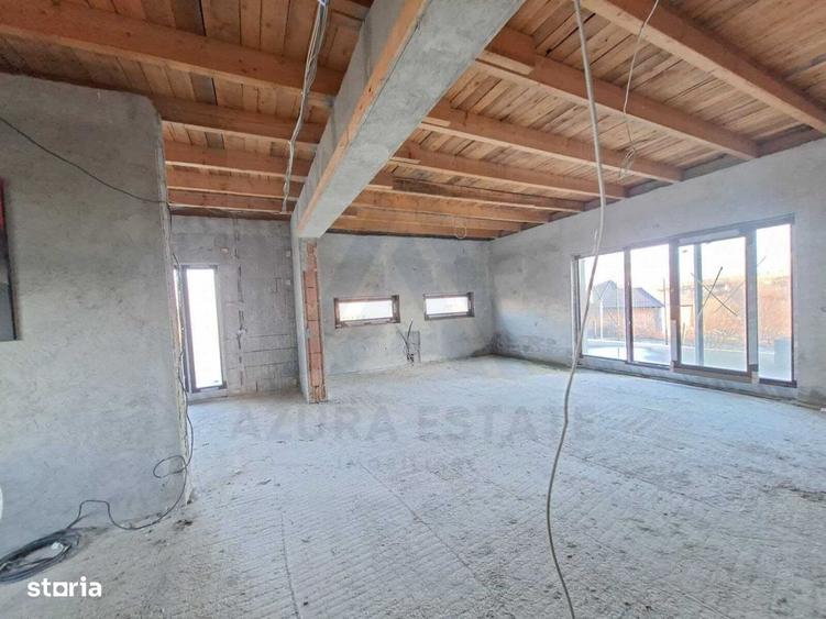 Casă cu 4 camere în Daia