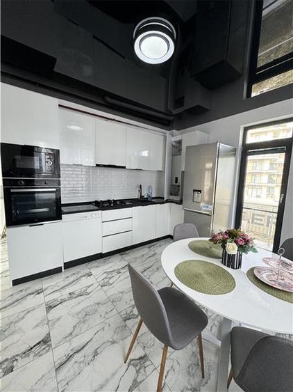 Apartament cu 2 camere decomandat, mobilat în Exterior Vest