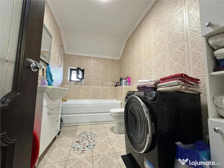 Casă cu 4 camere cu Teren 400 Mp în Pantelimon