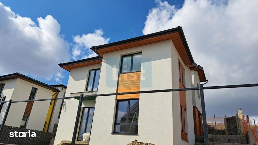 Casă cu 4 camere cu Teren 350 Mp în Apahida