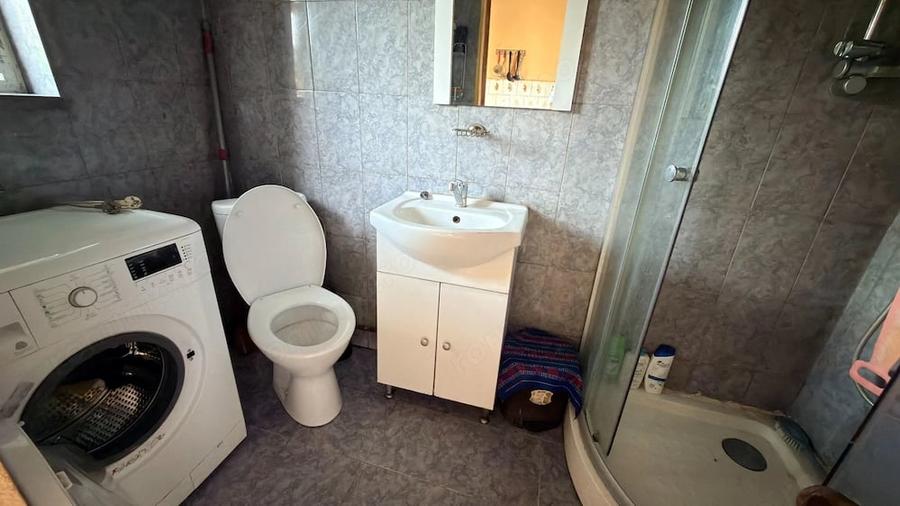 Casă cu 3 camere cu Teren 380 Mp în Central