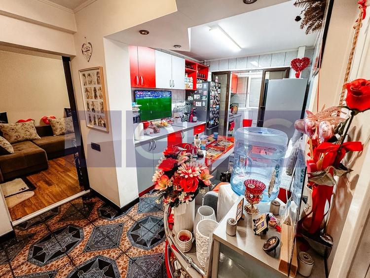 Apartament cu 3 camere, mobilat în Fizicienilor