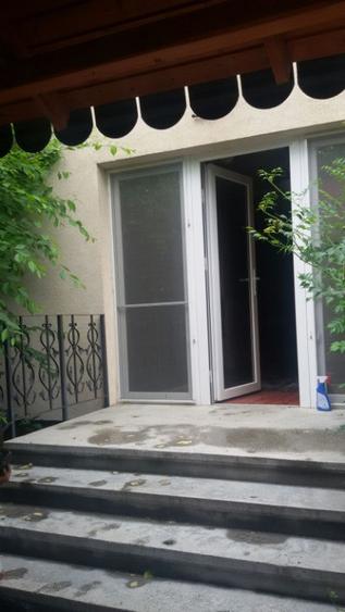 Casă cu 4 camere cu Teren 900 Mp în Central