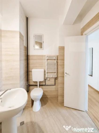 Apartament cu 3 camere decomandat în Sud