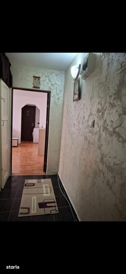 Apartament cu 2 camere, mobilat în Central