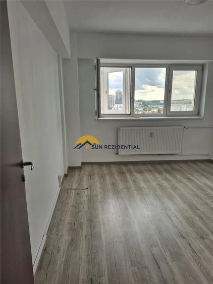 Apartament cu 2 camere decomandat în Vitan